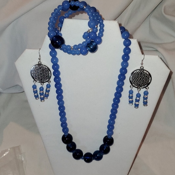 Deep Blue - Picture 2 of 3